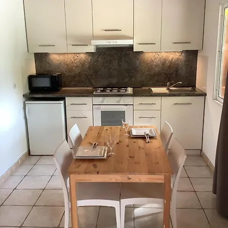 Petit Coin De Paradis En Ardeche Сasa de vacaciones *